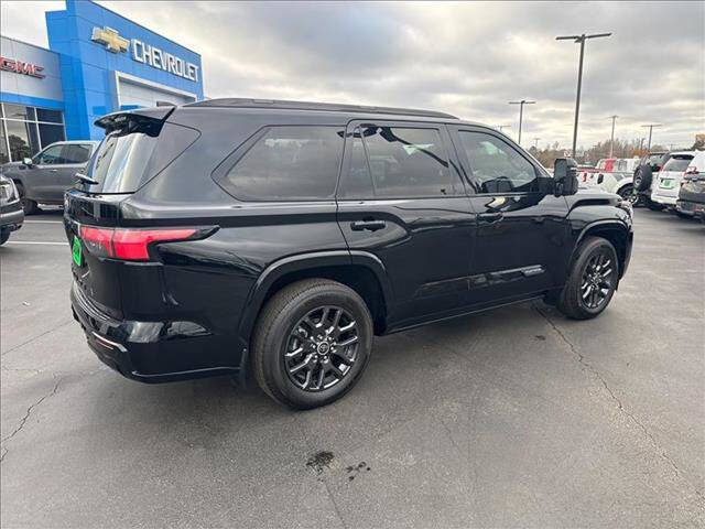 2023 Toyota Sequoia SR5