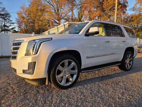 2018 Cadillac Escalade Luxury