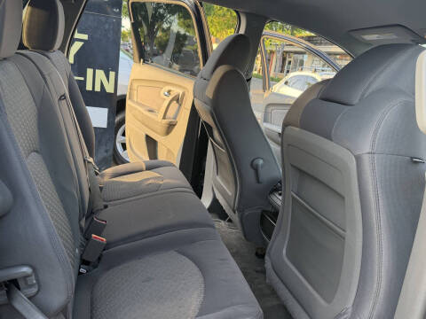 2012 Chevrolet Traverse LS