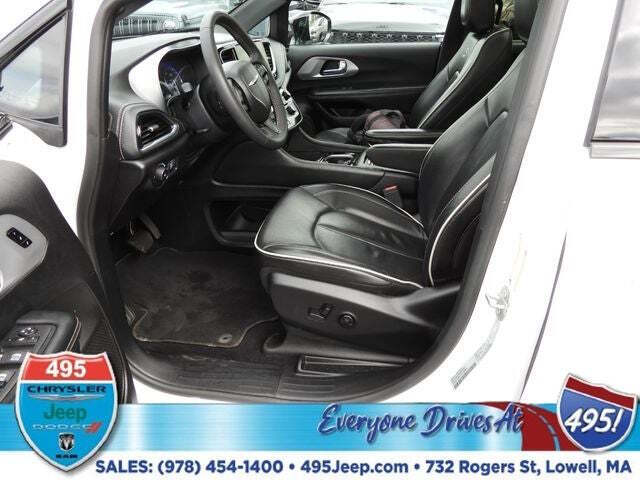 2025 Chrysler Pacifica Limited