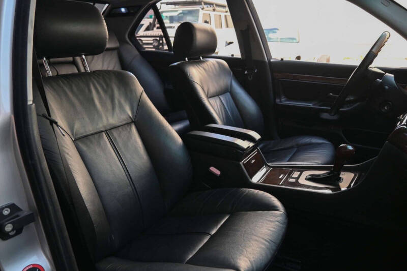 1999 BMW 7 Series 740i