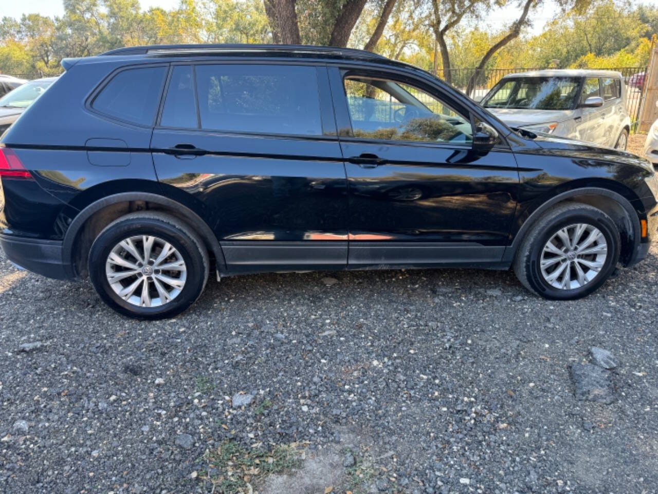 2018 Volkswagen Tiguan for sale at AUSTIN PREMIER AUTO in Austin, TX