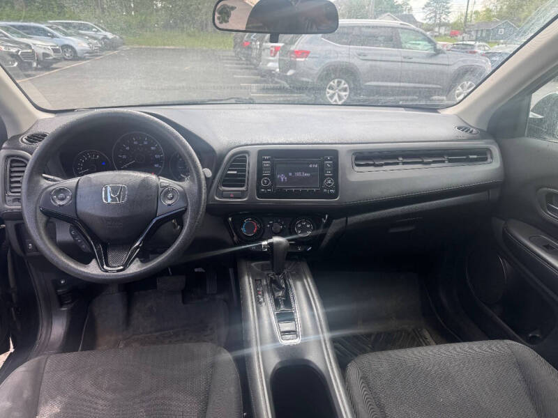 2017 Honda HR-V LX