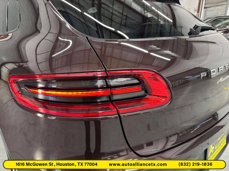 2017 Porsche Macan S