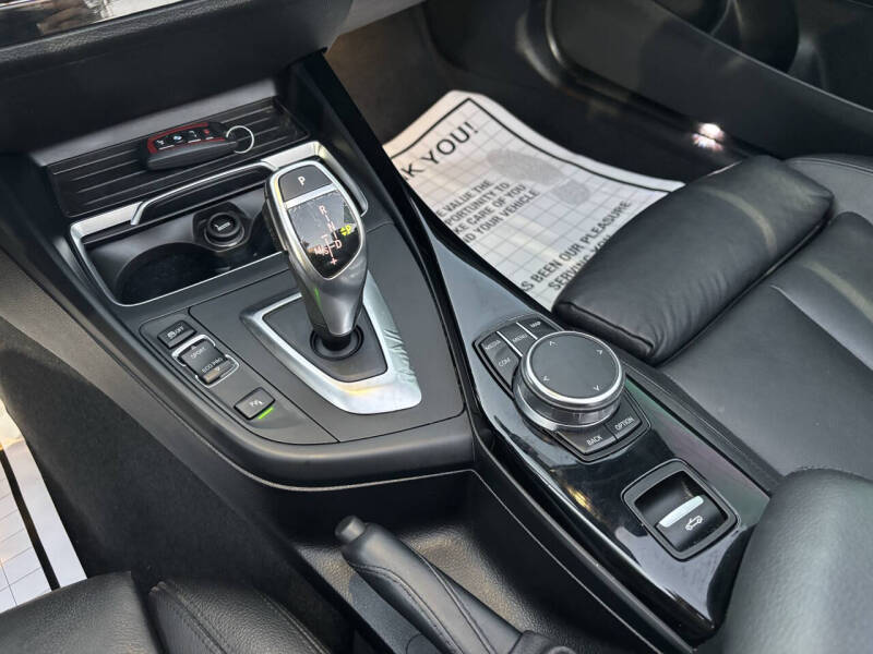 2019 BMW 2 Series 230i