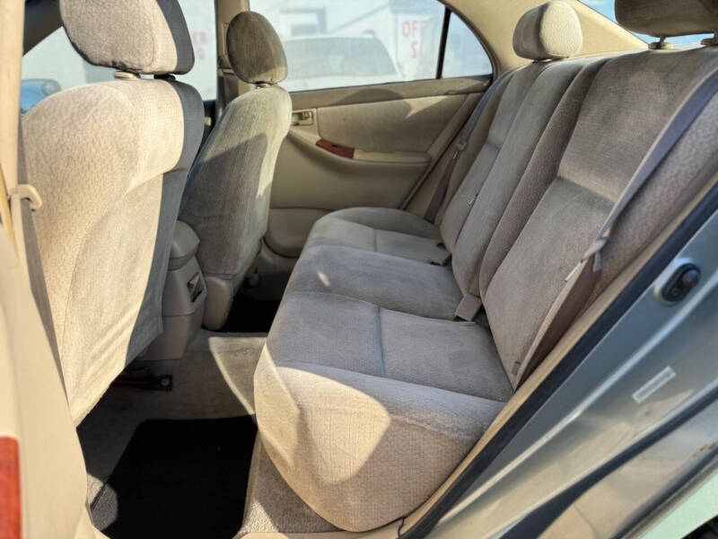 2003 Toyota Corolla LE