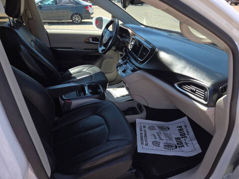 2018 Chrysler Pacifica Touring L