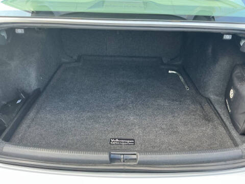 2015 Volkswagen Passat 1.8T Limited Edition