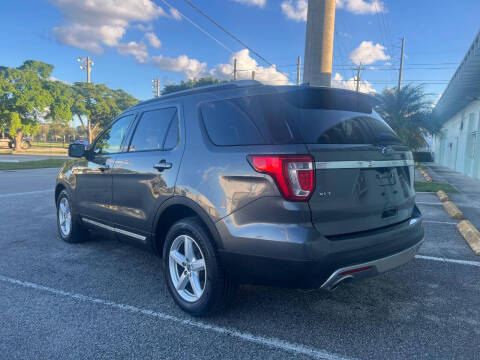 2017 Ford Explorer XLT