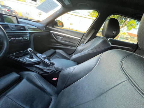 2017 BMW 3 Series 330i xDrive Gran Turismo