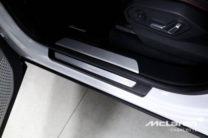 2022 Lamborghini Urus