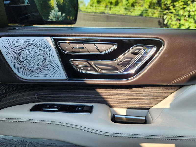 2021 Lincoln Navigator Black Label