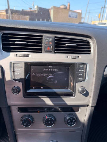 2015 Volkswagen Golf TSI SE
