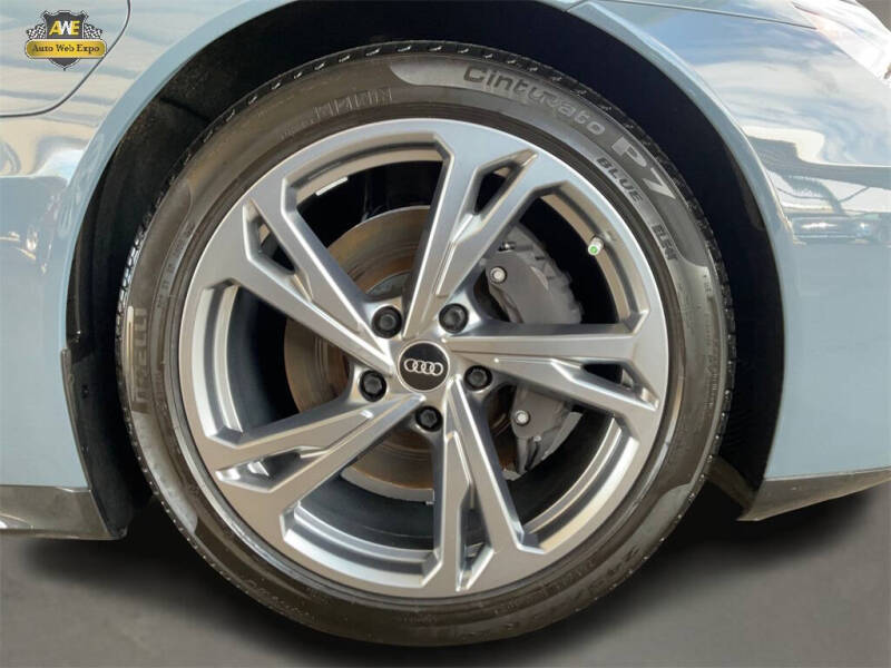 2022 Audi e-tron GT quattro Premium Plus