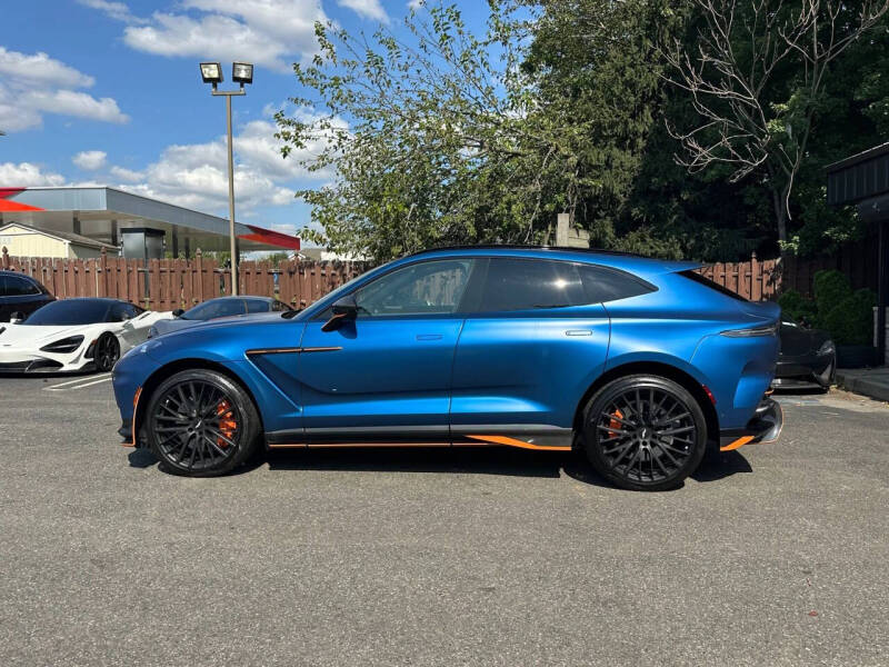 2023 Aston Martin DBX 707