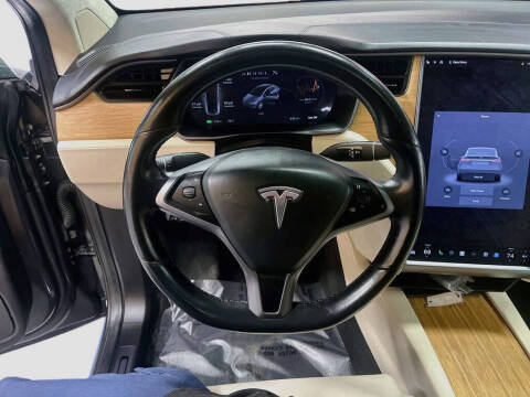 2019 Tesla Model X Standard Range