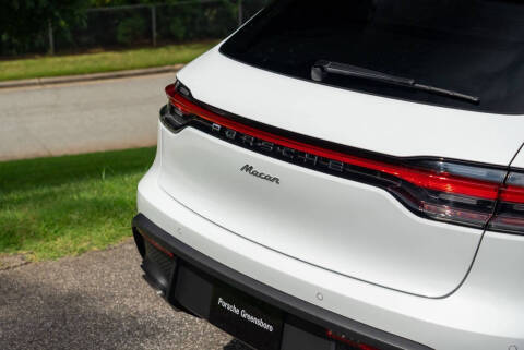 2025 Porsche Macan