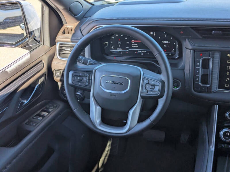 2023 GMC Yukon XL Denali