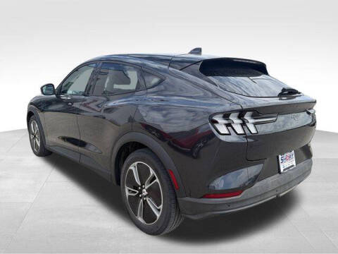 2022 Ford Mustang Mach-E Select