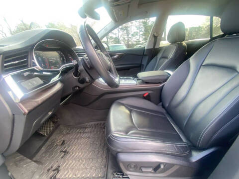 2019 Audi Q8 quattro Premium Plus 55 TFSI