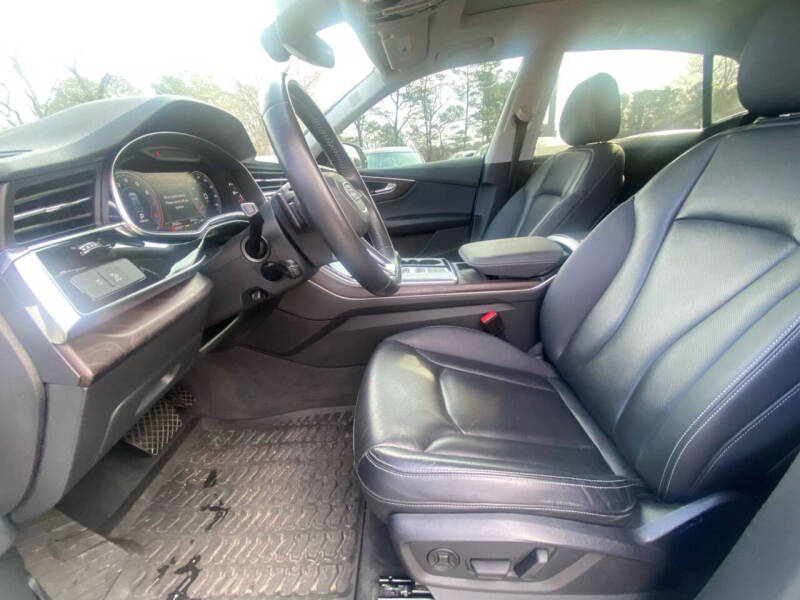 2019 Audi Q8 quattro Premium Plus 55 TFSI