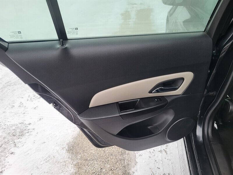 2013 Chevrolet Cruze LS Auto