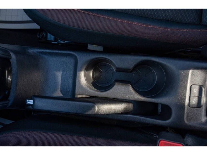 2020 Nissan Versa SR