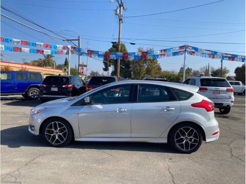 2016 Ford Focus for sale at Dealers Choice Inc in Farmersville CA