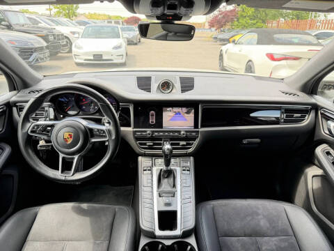 2020 Porsche Macan