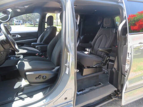 2021 Chrysler Pacifica Touring