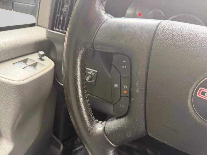 2023 GMC Savana 2500
