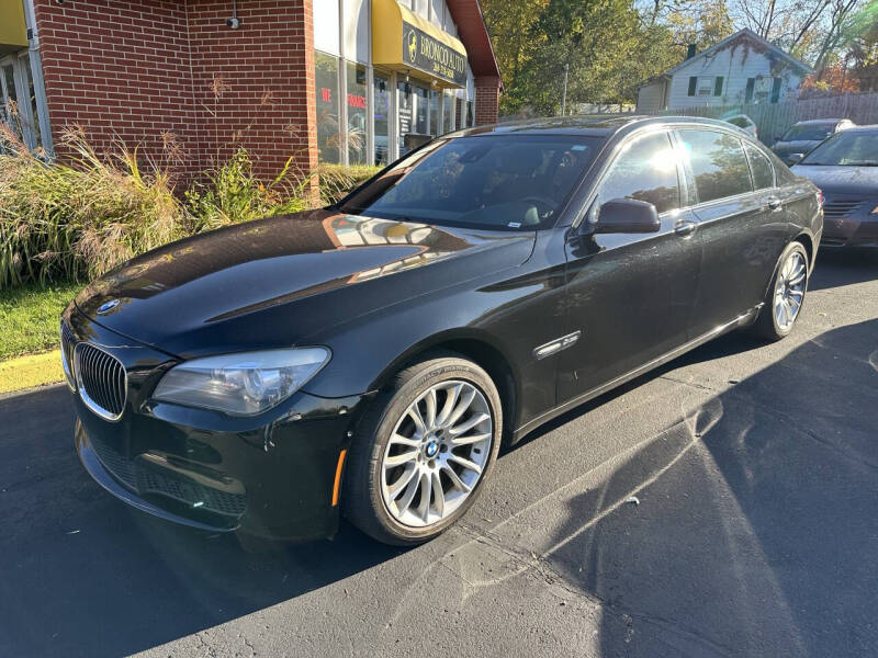 2012 BMW 7 Series 750i's photo