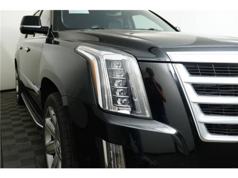 2020 Cadillac Escalade ESV Luxury
