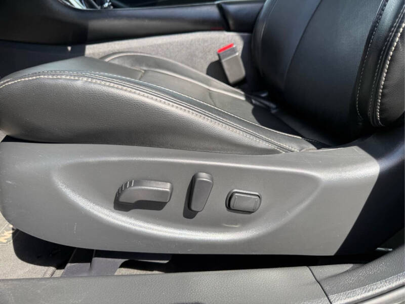 2023 Nissan Maxima