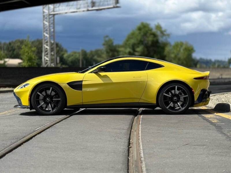 2020 Aston Martin Vantage