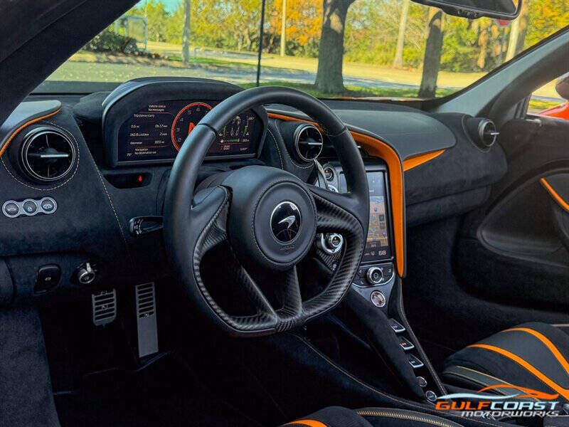 2022 McLaren 720S Spider