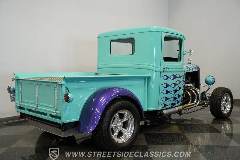 1932 Ford F-100