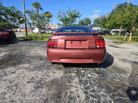 2004 Ford Mustang