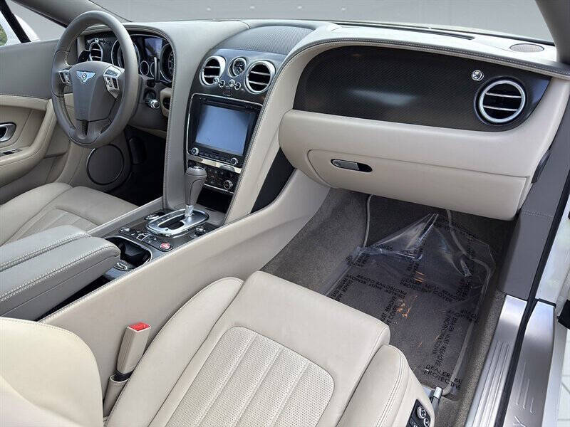2015 Bentley Continental 22