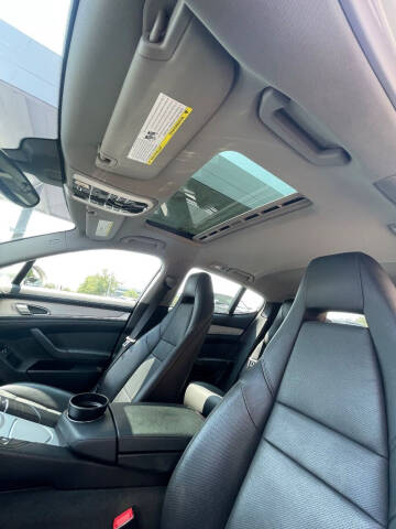 2010 Porsche Panamera 4S