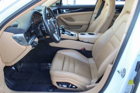 2020 Porsche Panamera