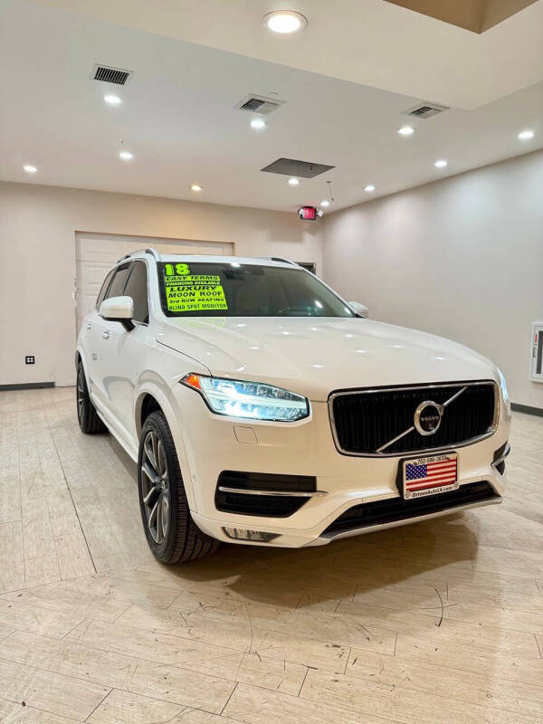 2018 Volvo XC90 T5 Momentum 7-Passenger