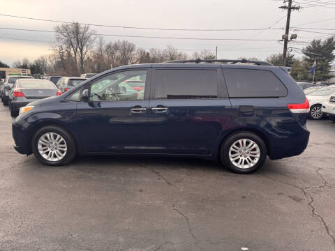 2011 Toyota Sienna XLE 8-Passenger