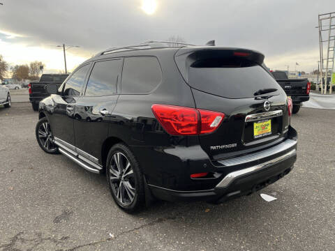 2020 Nissan Pathfinder Platinum