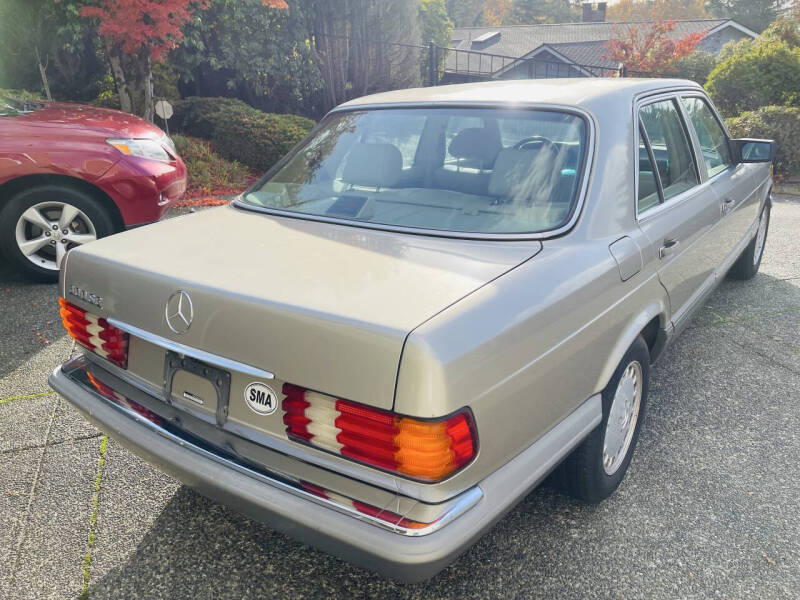 1990 Mercedes-Benz 300-Class 300 SE