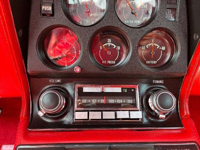 1971 Chevrolet Corvette 37