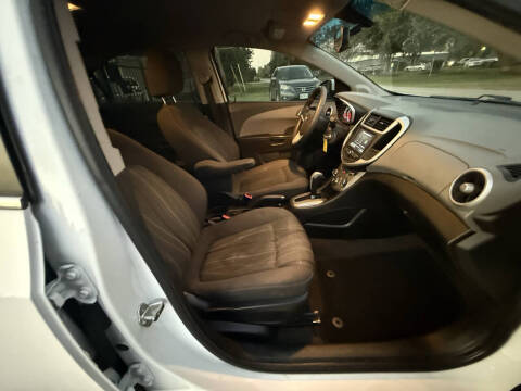 2018 Chevrolet Sonic LT Auto