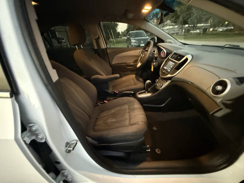 2018 Chevrolet Sonic LT Auto