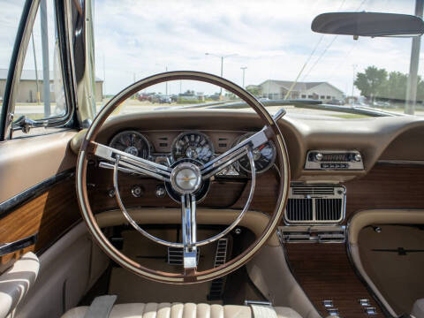 1963 Ford Thunderbird