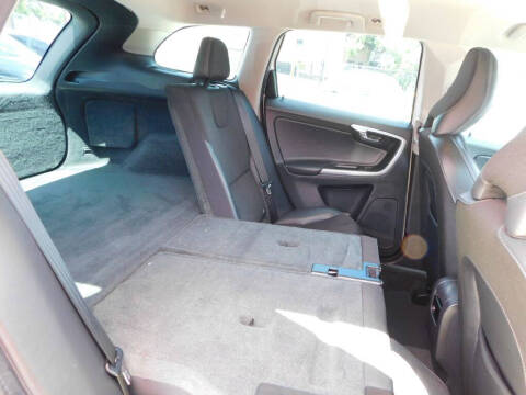 2016 Volvo XC60 T5 Drive-E